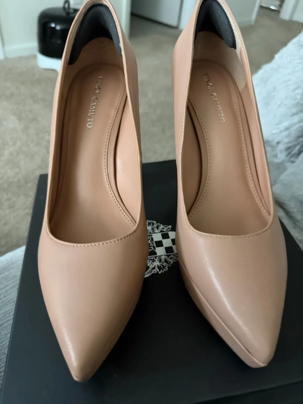 Vince Camuto Beige Slaytia Platform Pumps Women Size 8.5 - Picture 3 of 5